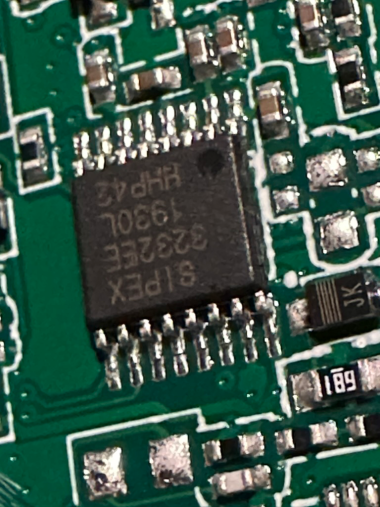 Sipex SP3232E RS-232 transceiver